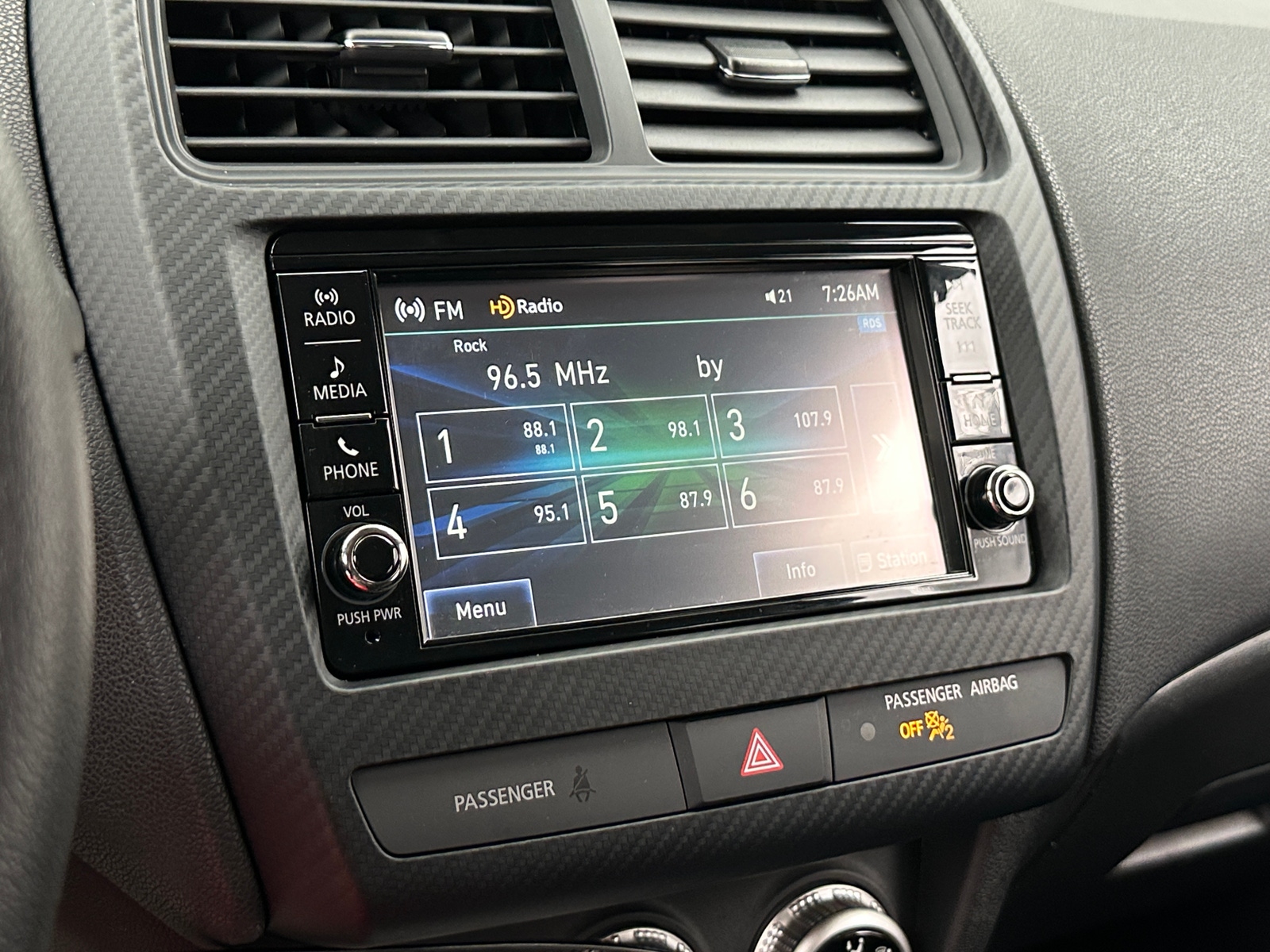 Thumbnail: 2023 Mitsubishi Outlander Sport - 4