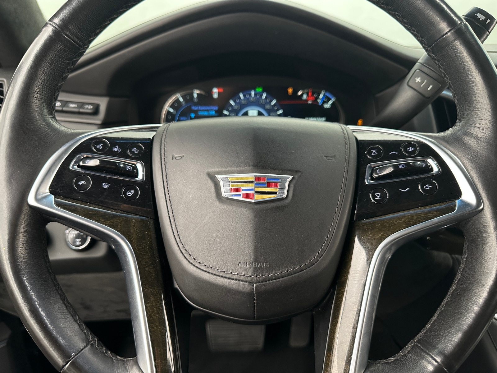 Thumbnail: 2018 Cadillac Escalade - 4