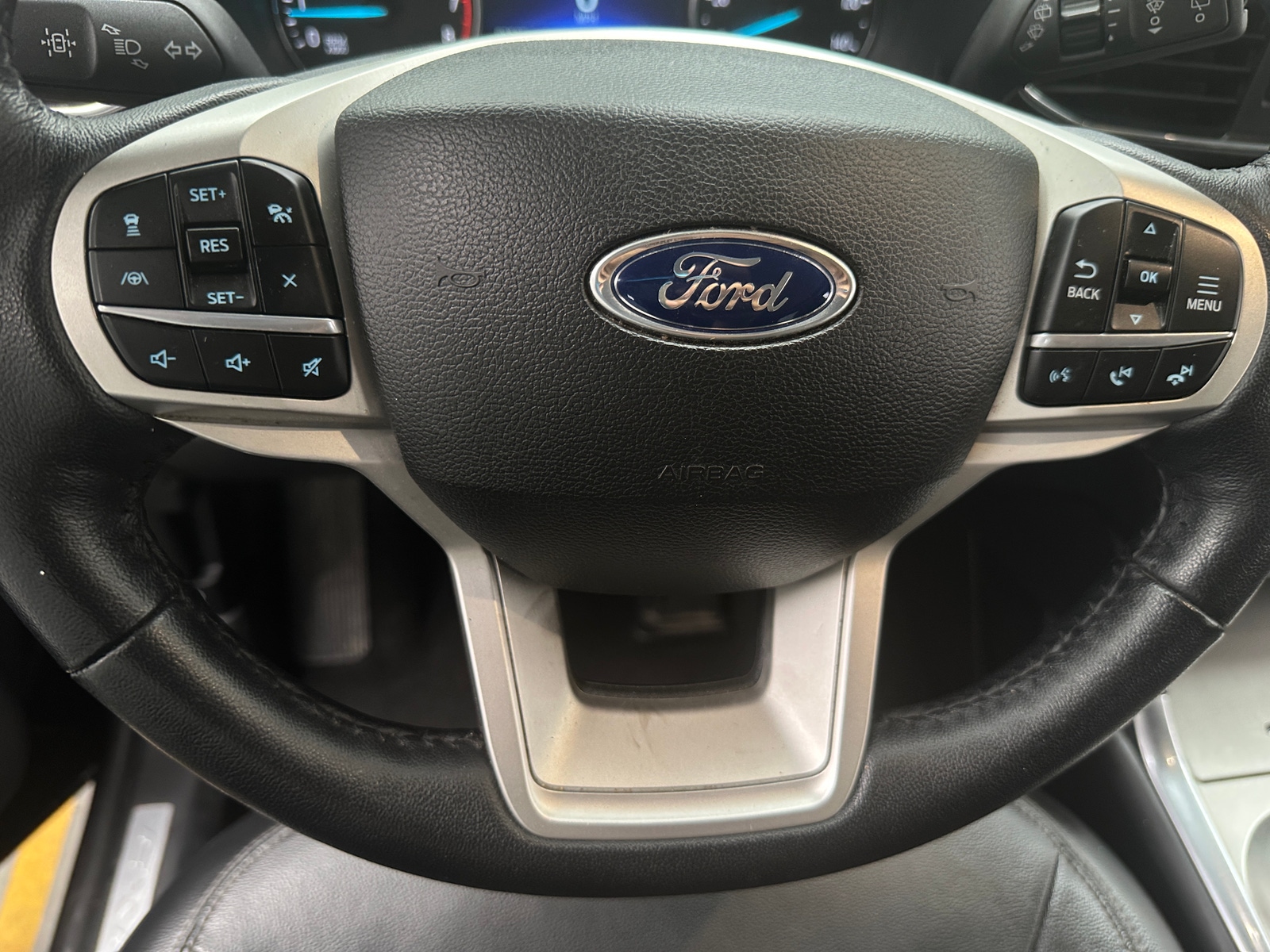 Thumbnail: 2023 Ford Explorer - 4