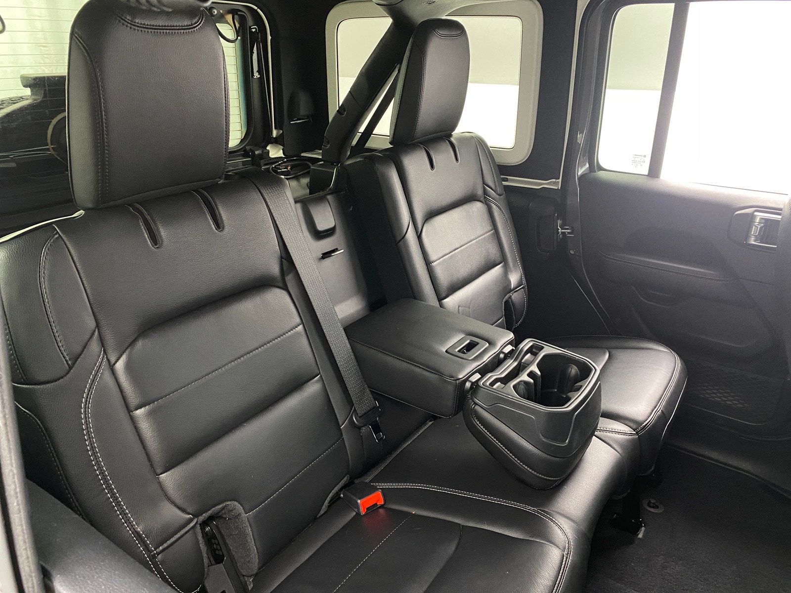 Thumbnail: 2019 Jeep Wrangler - 5