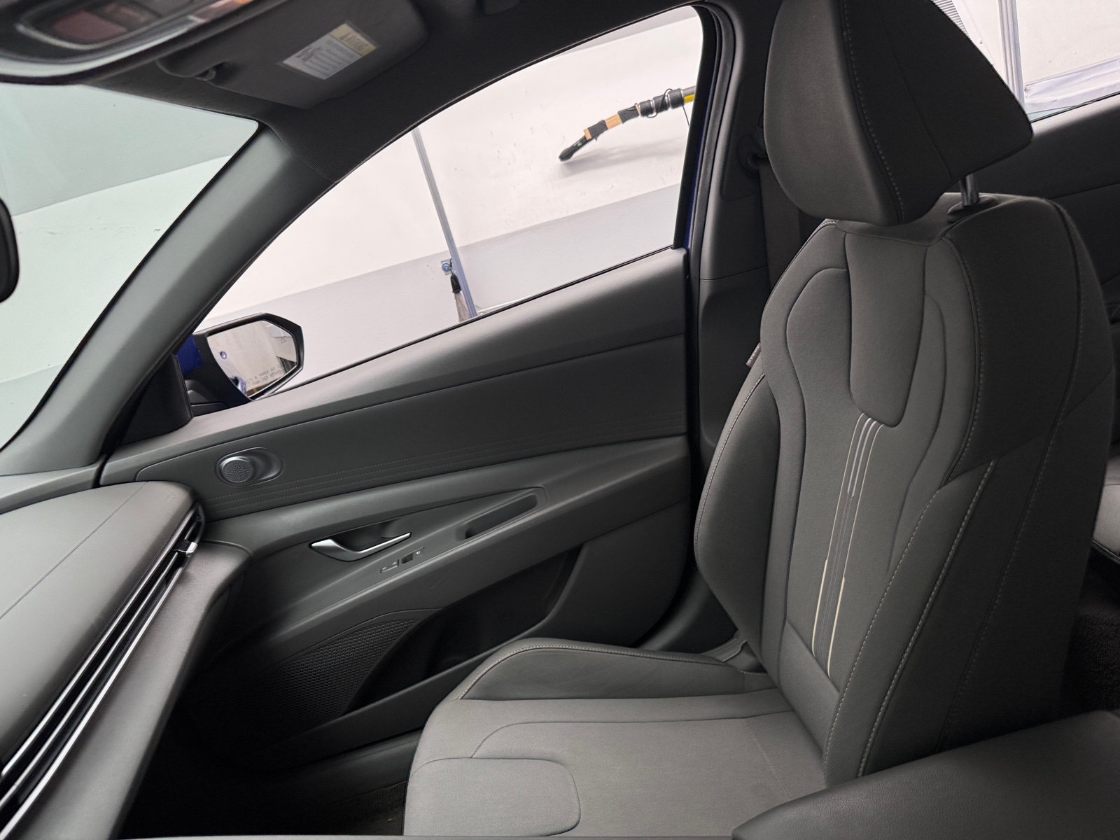 Thumbnail: 2023 Hyundai Elantra - 2