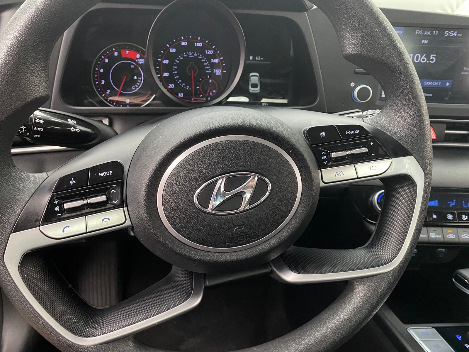 Thumbnail: 2022 Hyundai Elantra - 5