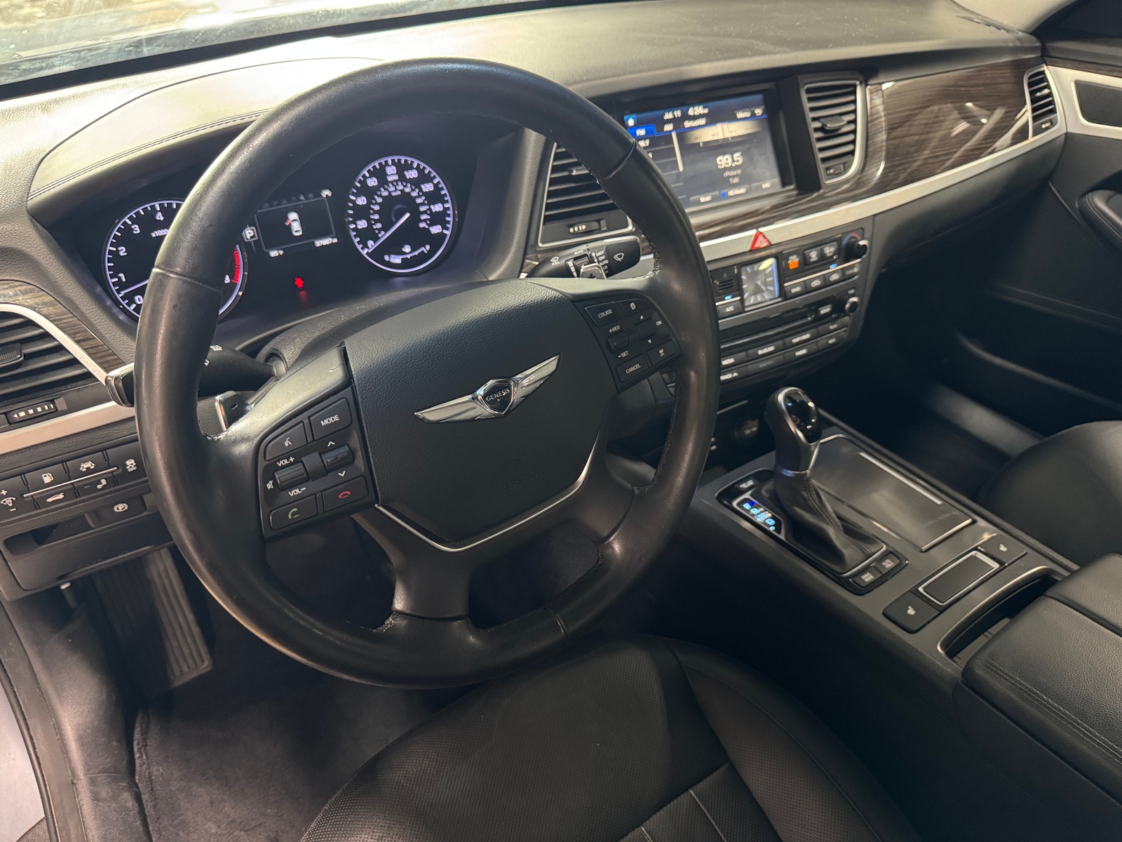Thumbnail: 2017 Genesis G80 - 2