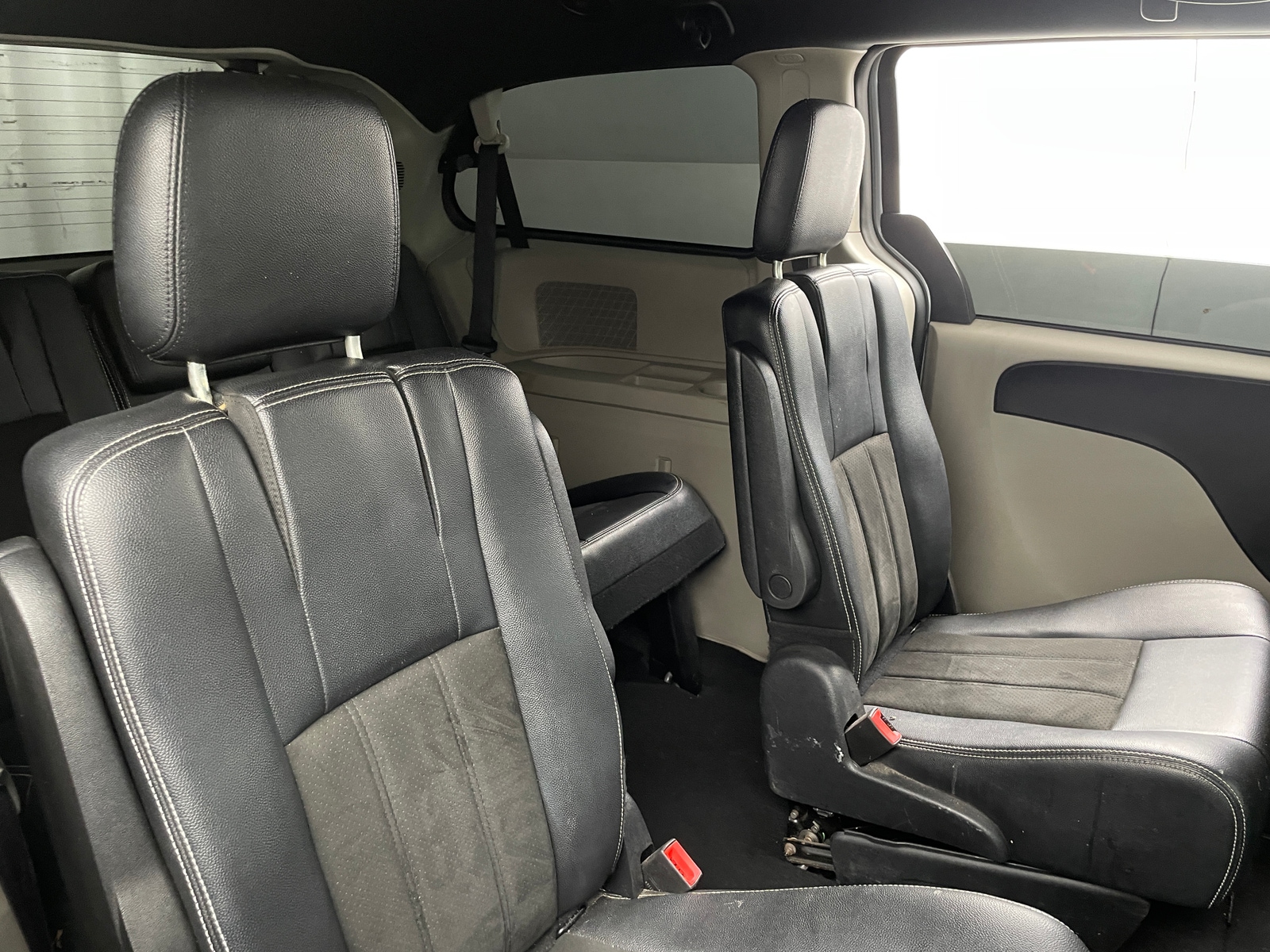 Thumbnail: 2019 Dodge Grand Caravan - 5
