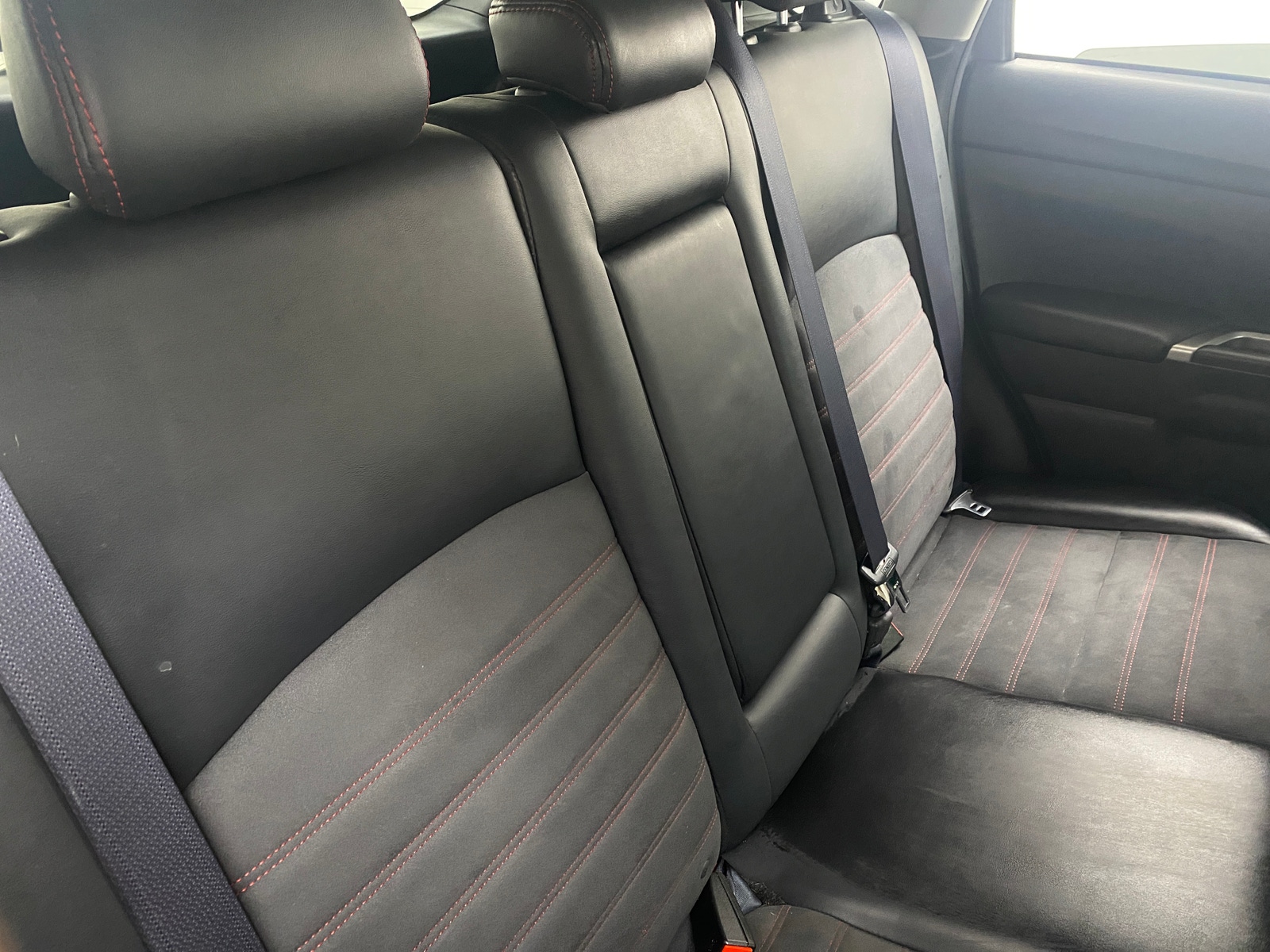 Thumbnail: 2018 Mitsubishi Outlander Sport - 6