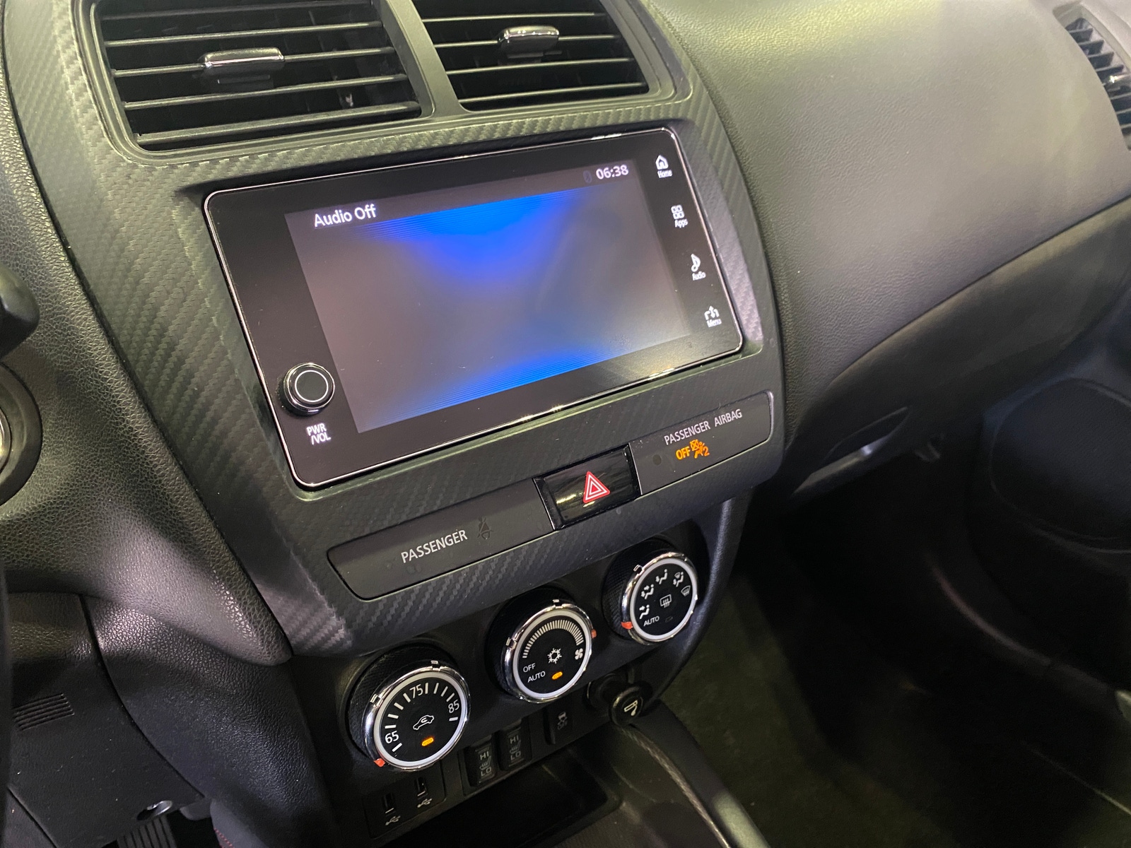 Thumbnail: 2018 Mitsubishi Outlander Sport - 4