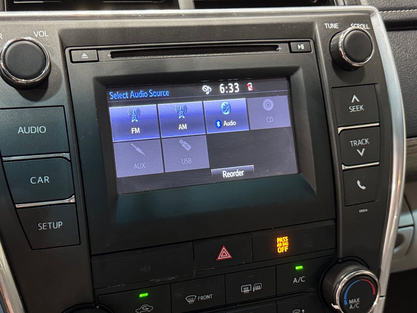 Thumbnail: 2017 Toyota Camry - 4