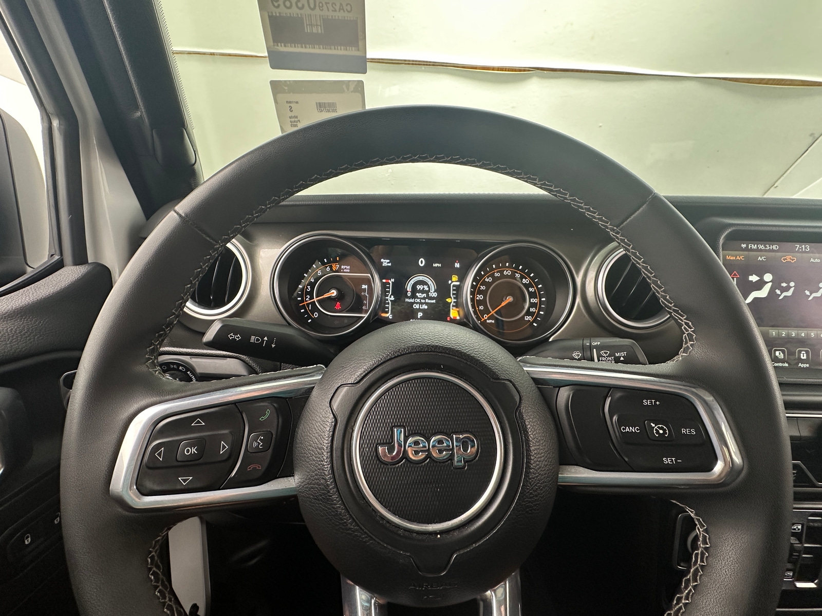 Thumbnail: 2023 Jeep Gladiator - 5