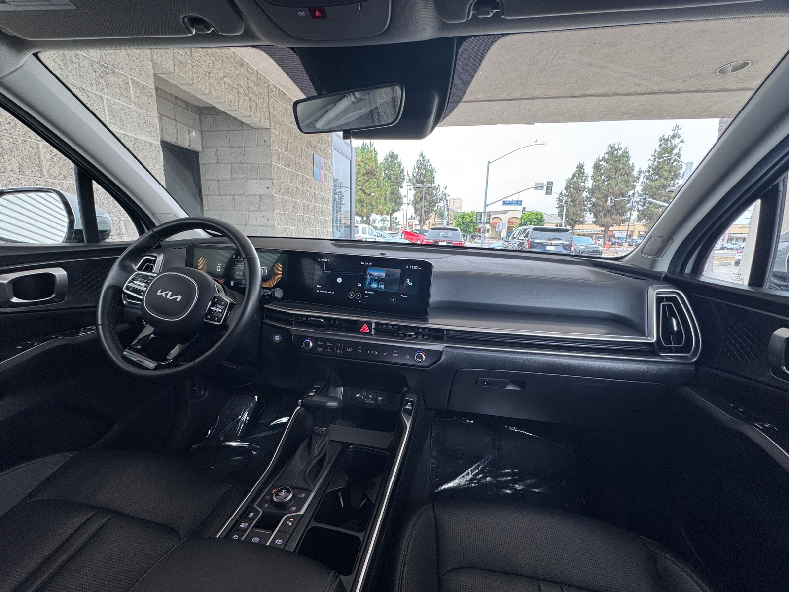 Thumbnail: 2024 Kia Sorento - 3