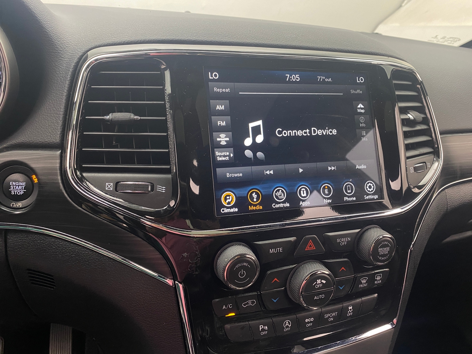 Thumbnail: 2021 Jeep Grand Cherokee - 3