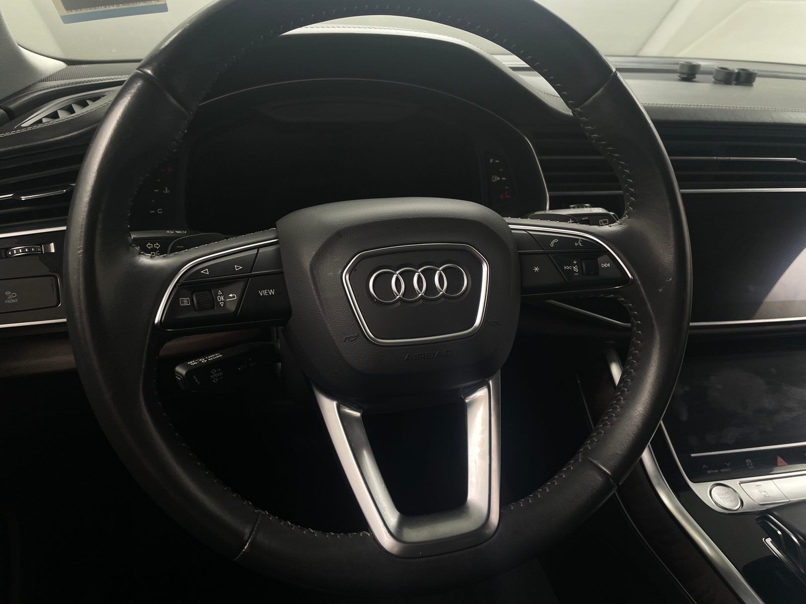 Thumbnail: 2019 Audi Q8 - 4