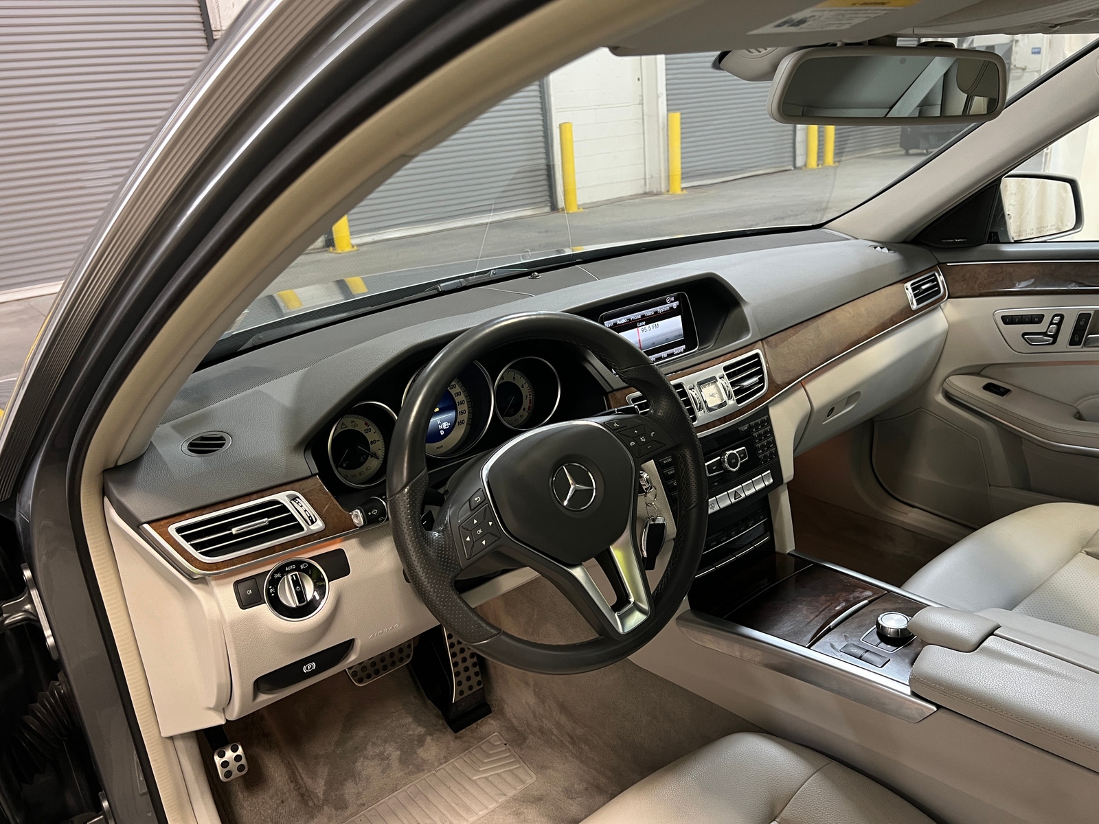 Thumbnail: 2014 Mercedes-Benz E-Class - 2