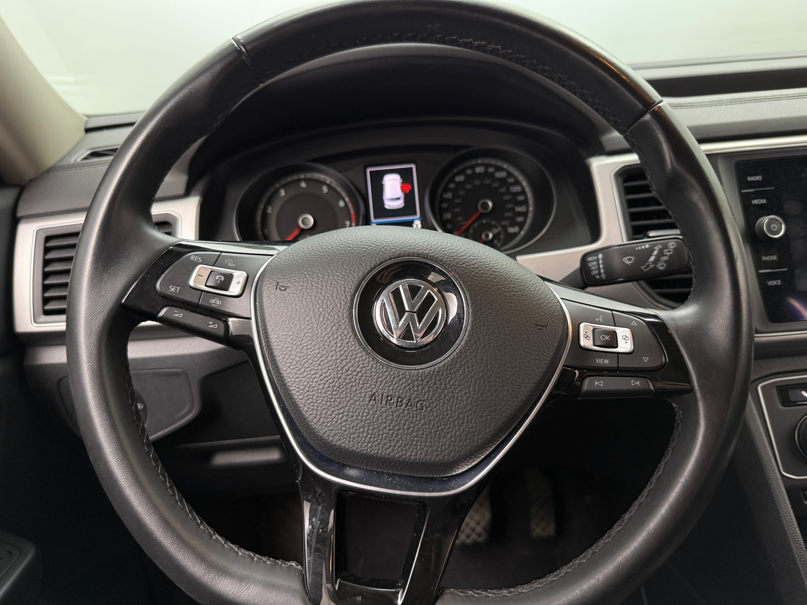 Thumbnail: 2019 Volkswagen Atlas - 4