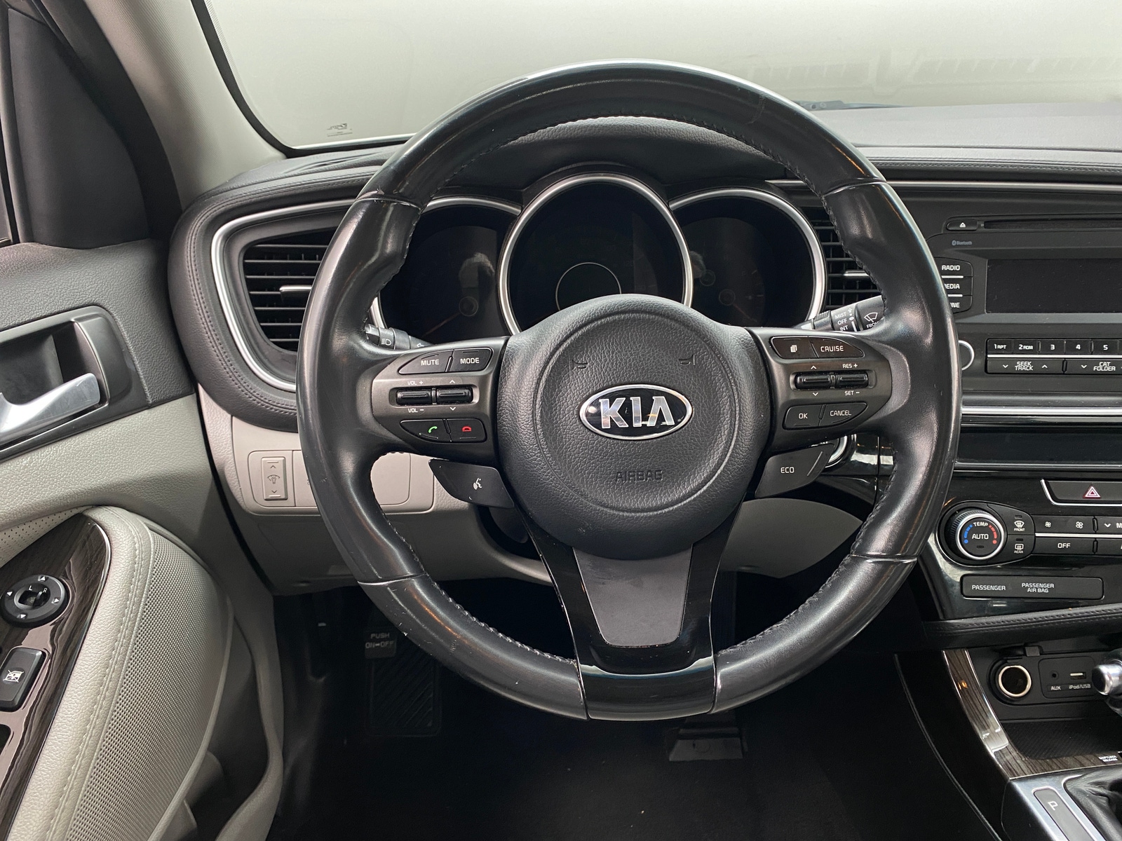 Thumbnail: 2015 Kia Optima - 4