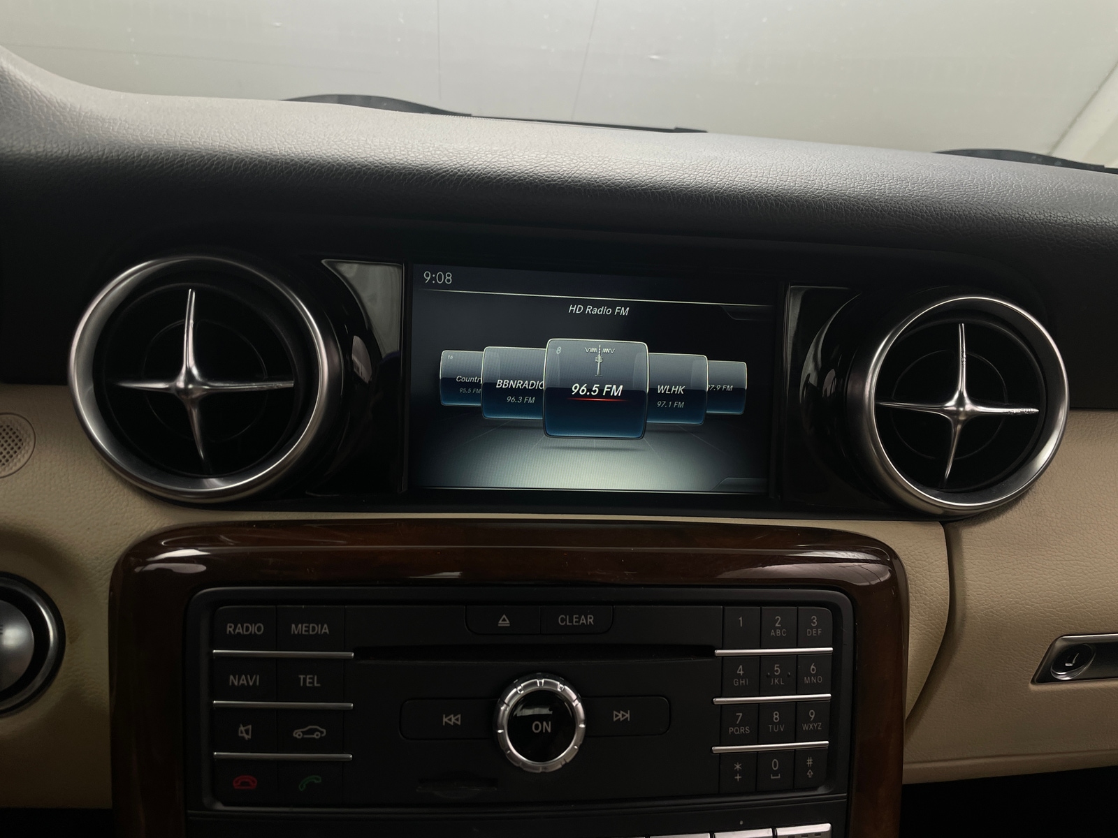 Thumbnail: 2017 Mercedes-Benz SLC - 2