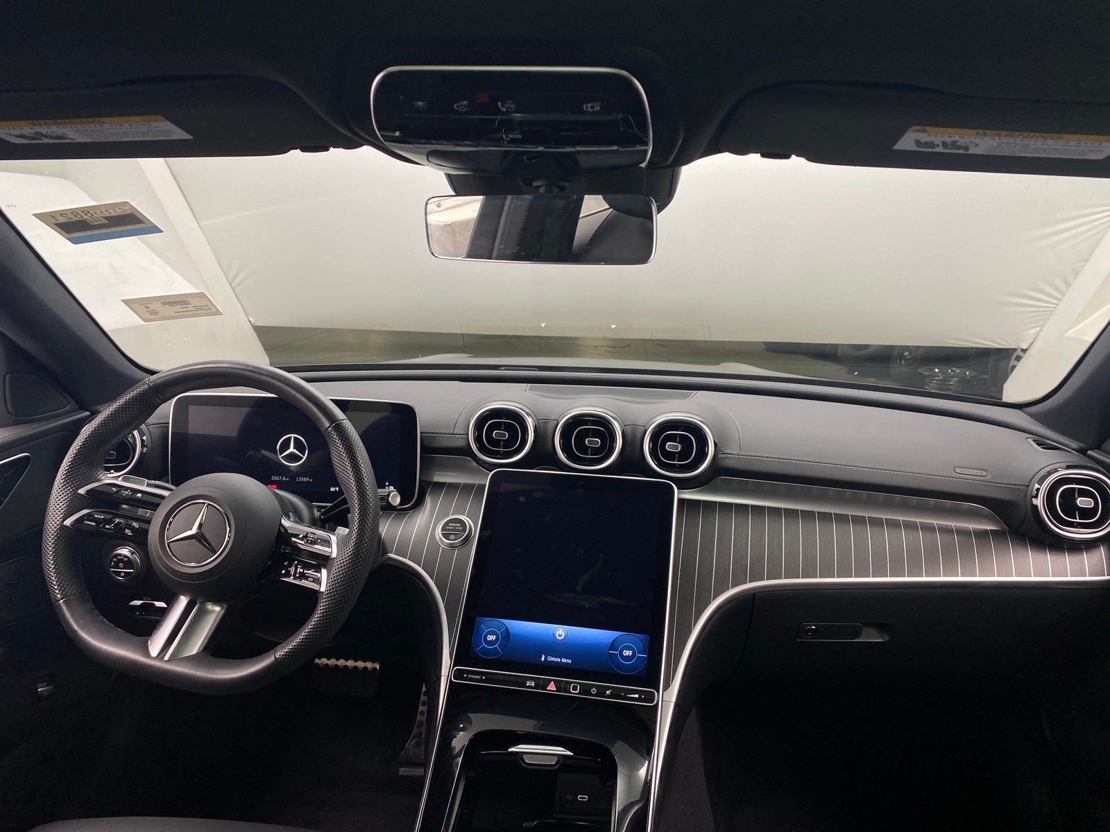 Thumbnail: 2023 Mercedes-Benz C-Class - 2