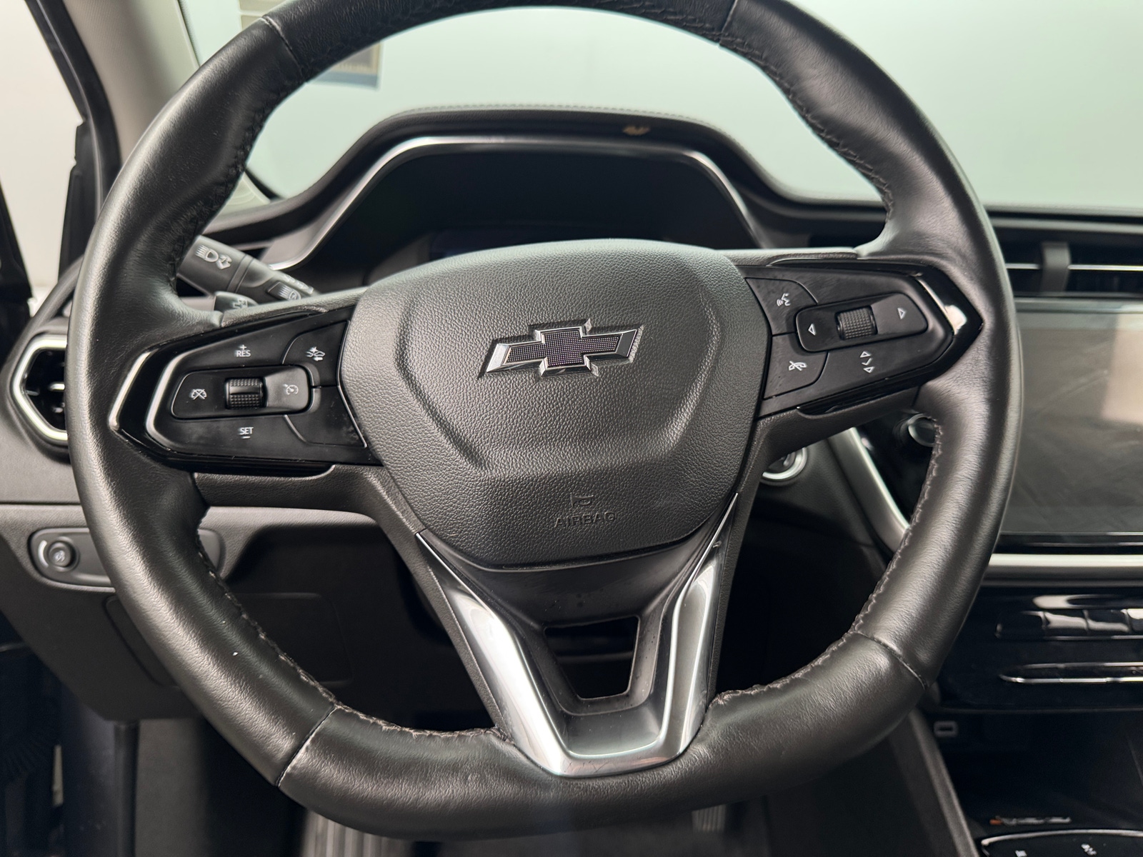 Thumbnail: 2023 Chevrolet Bolt EUV - 5