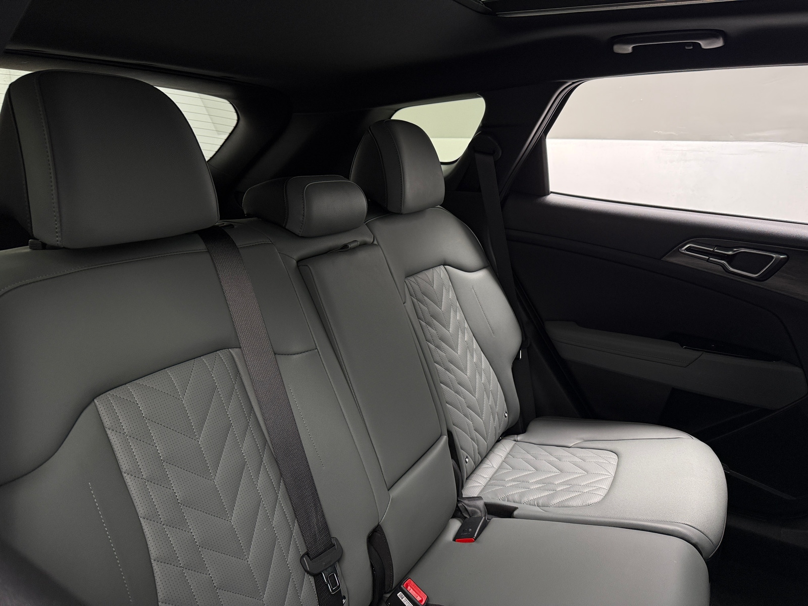 Thumbnail: 2023 Kia Sportage - 5