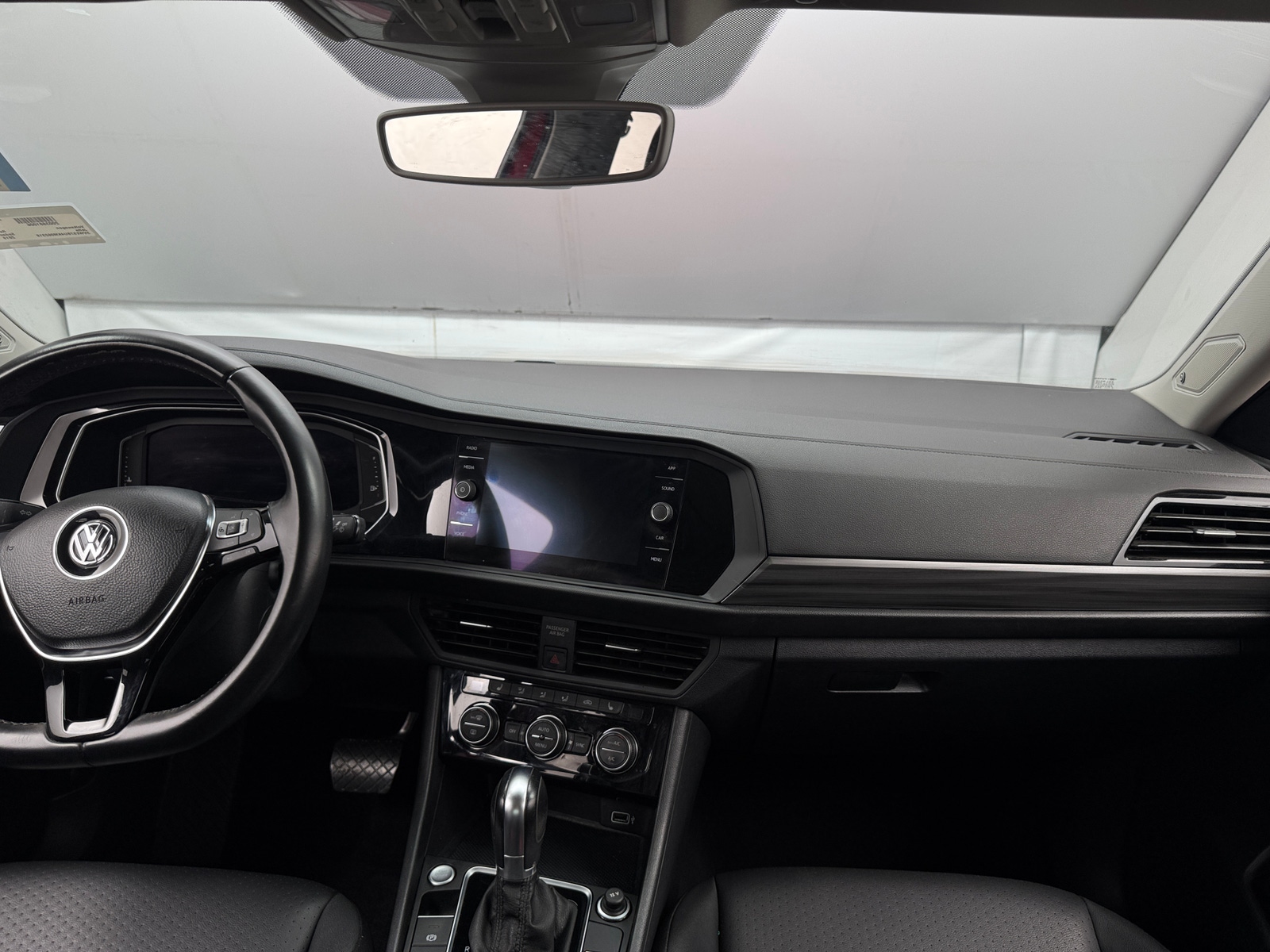 Thumbnail: 2019 Volkswagen Jetta - 2