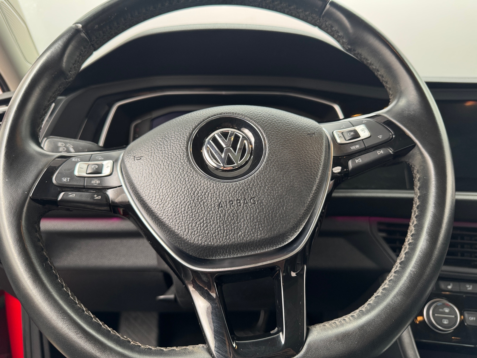Thumbnail: 2019 Volkswagen Jetta - 4