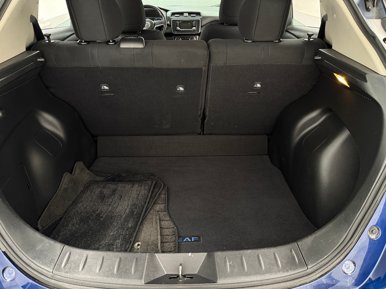 Thumbnail: 2018 Nissan Leaf - 7