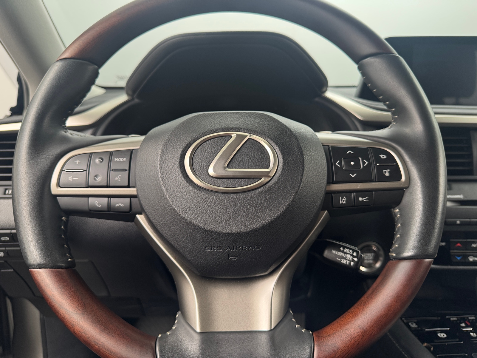 Thumbnail: 2022 Lexus RX - 4