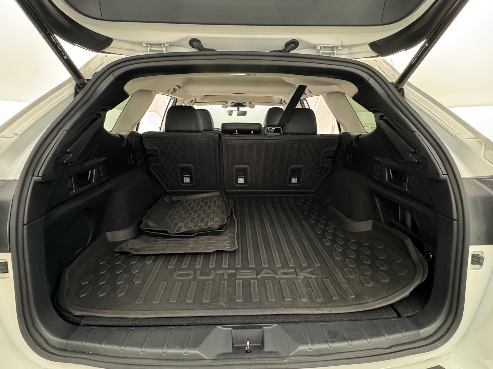 Thumbnail: 2020 Subaru Outback - 6
