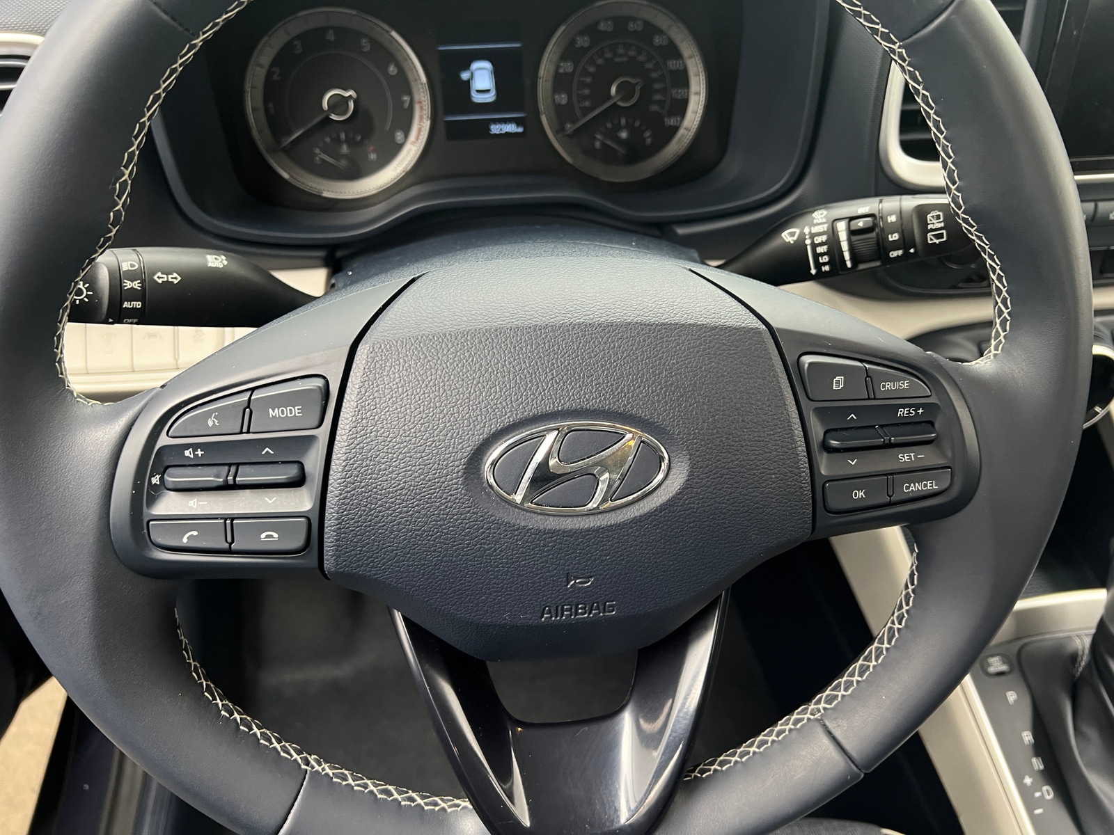 Thumbnail: 2021 Hyundai Venue - 4