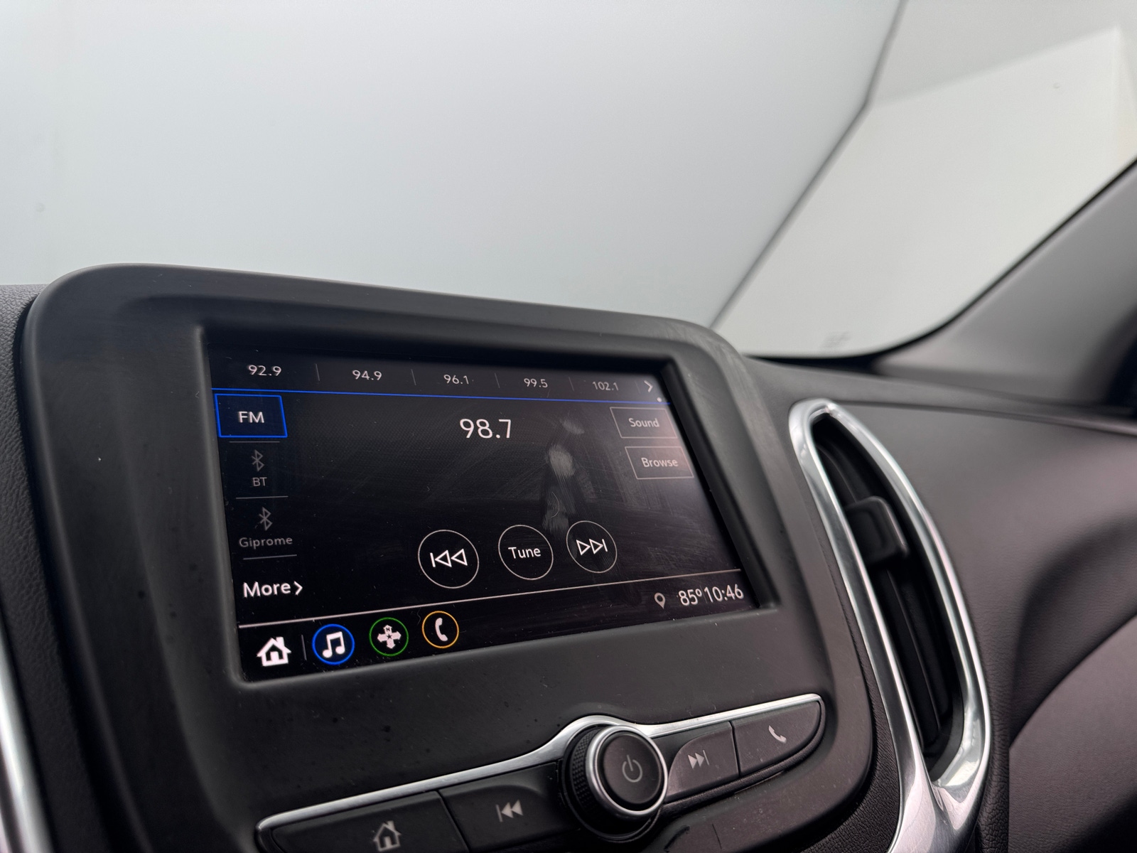 Thumbnail: 2020 Chevrolet Equinox - 4