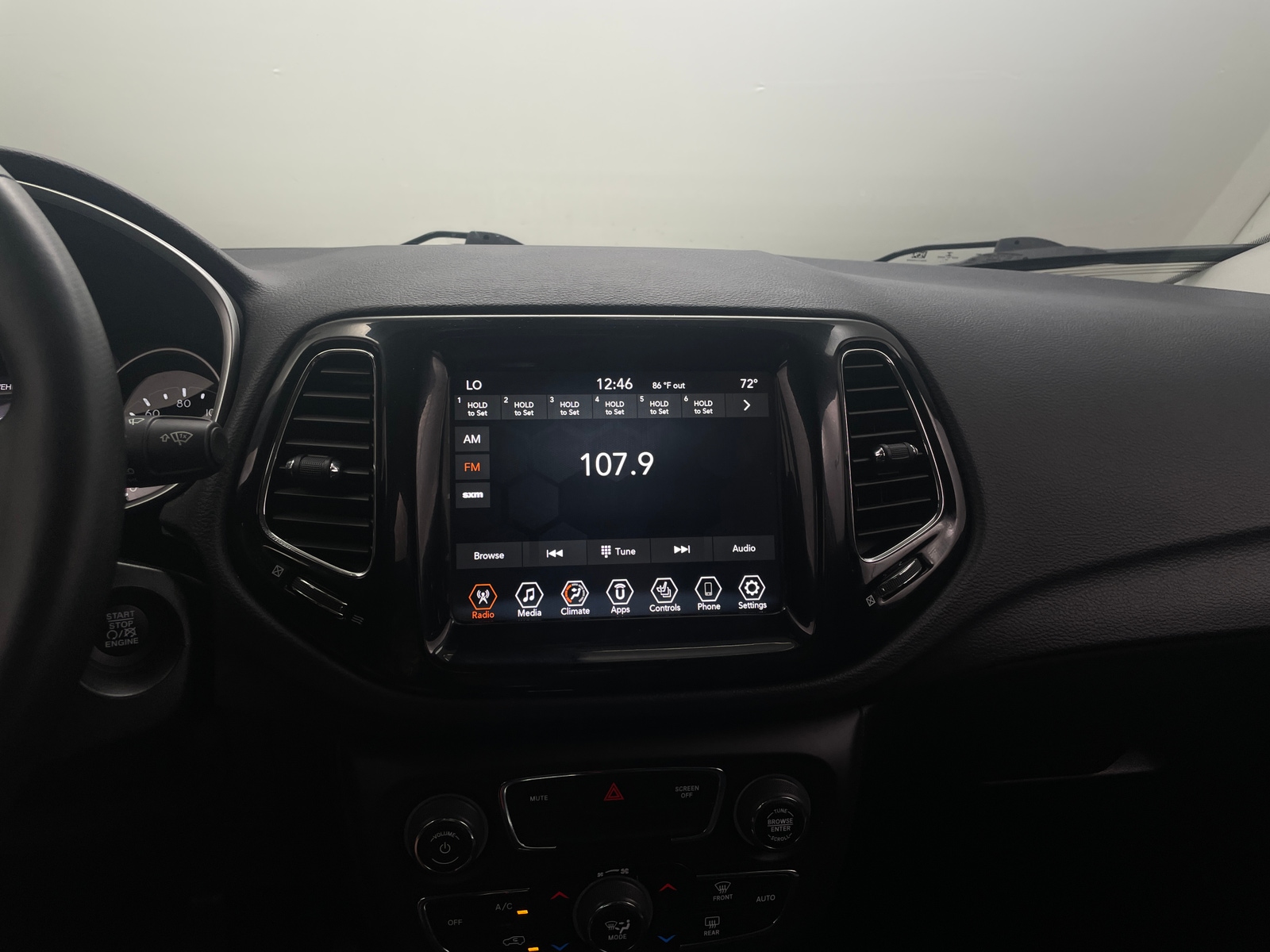 Thumbnail: 2020 Jeep Compass - 3