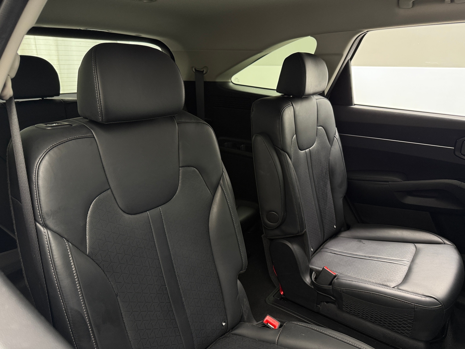 Thumbnail: 2023 Kia Sorento - 6