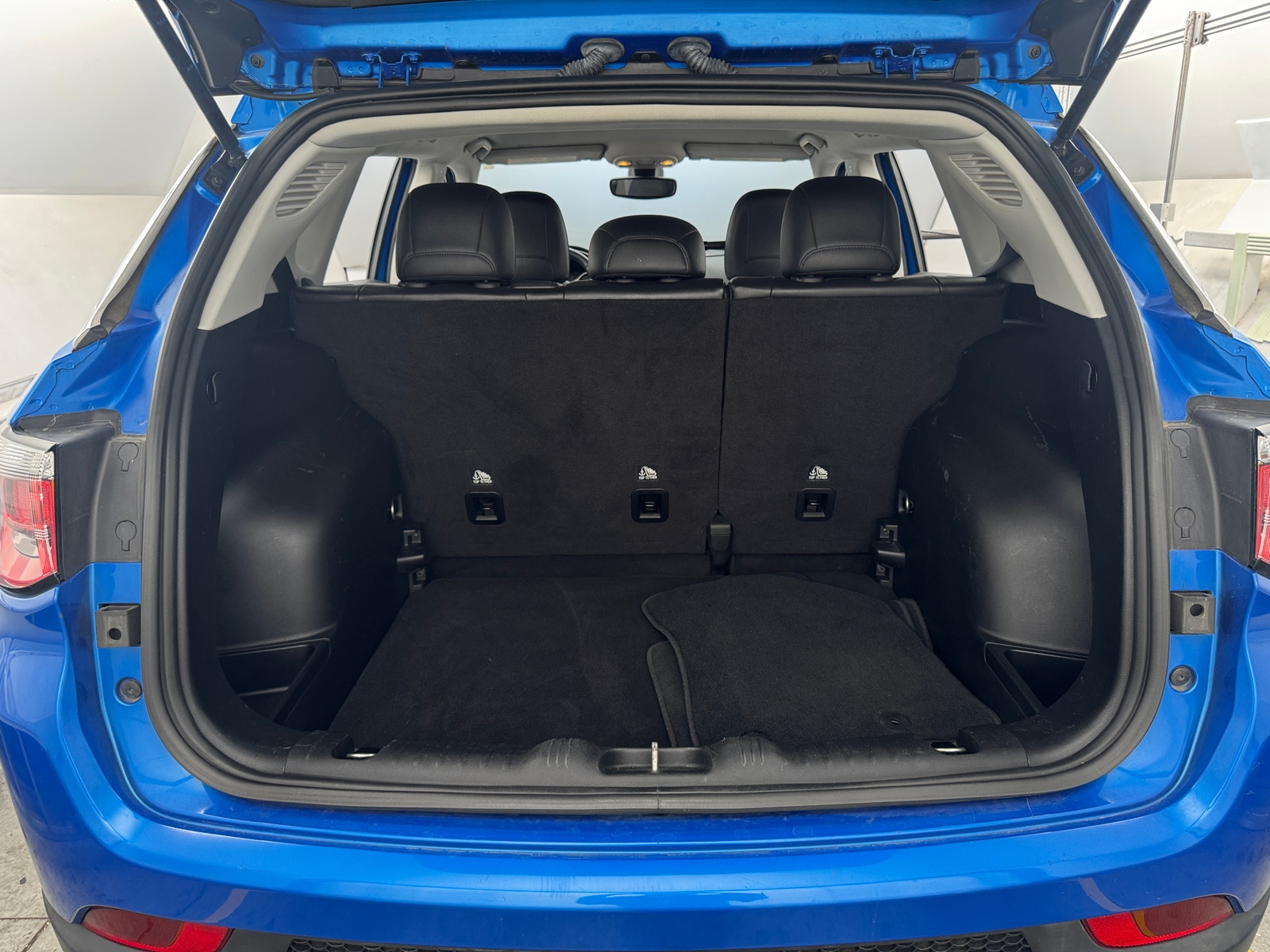 Thumbnail: 2019 Jeep Compass - 7