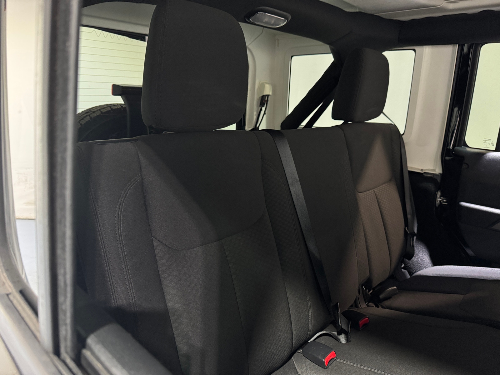 Thumbnail: 2017 Jeep Wrangler - 6