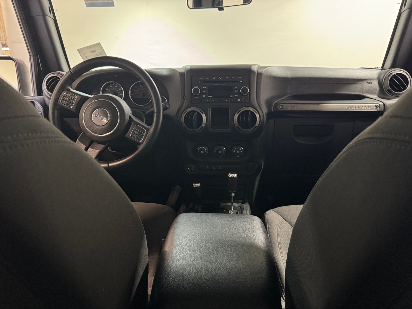 Thumbnail: 2017 Jeep Wrangler - 3