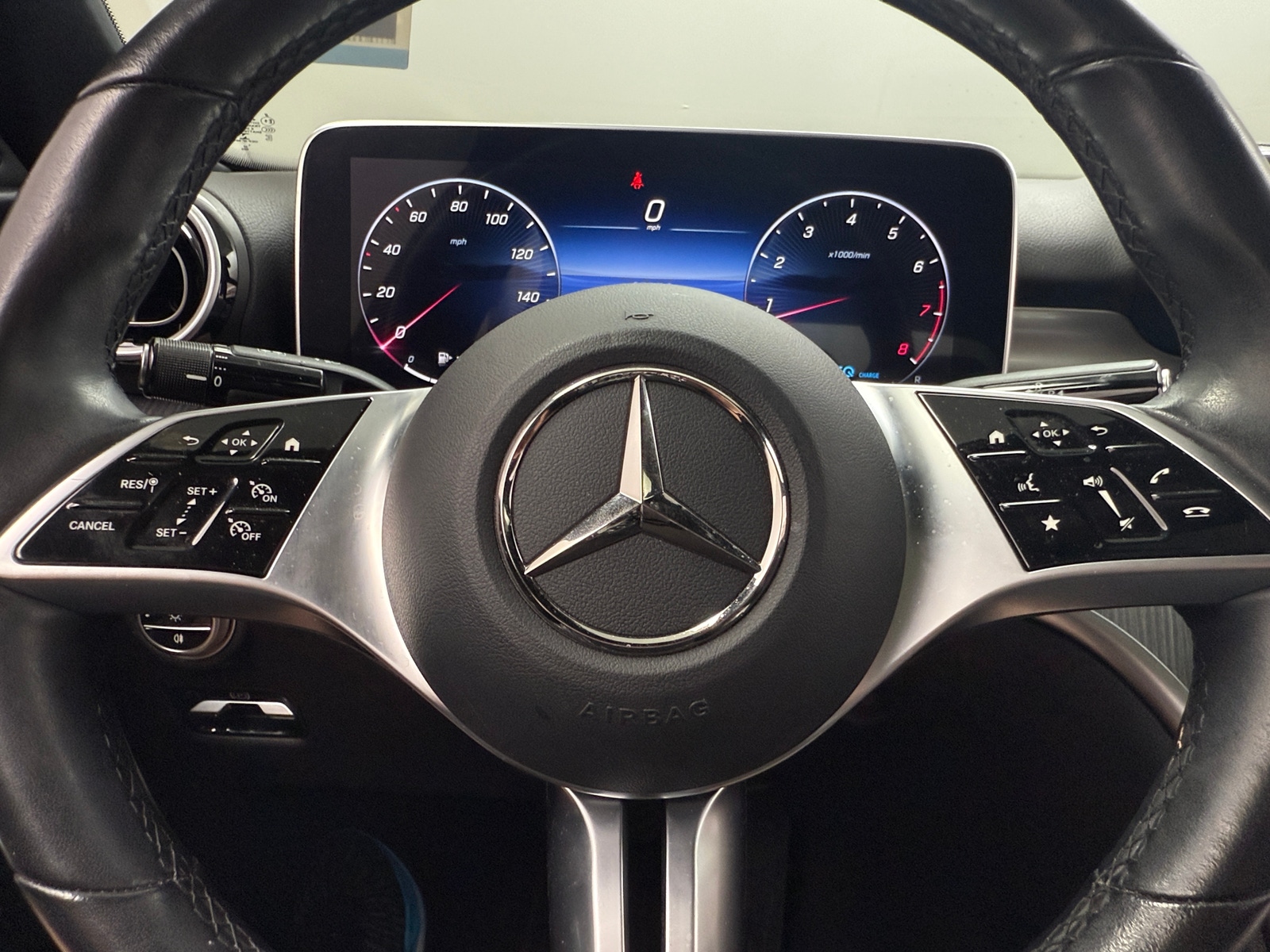 Thumbnail: 2022 Mercedes-Benz C-Class - 4