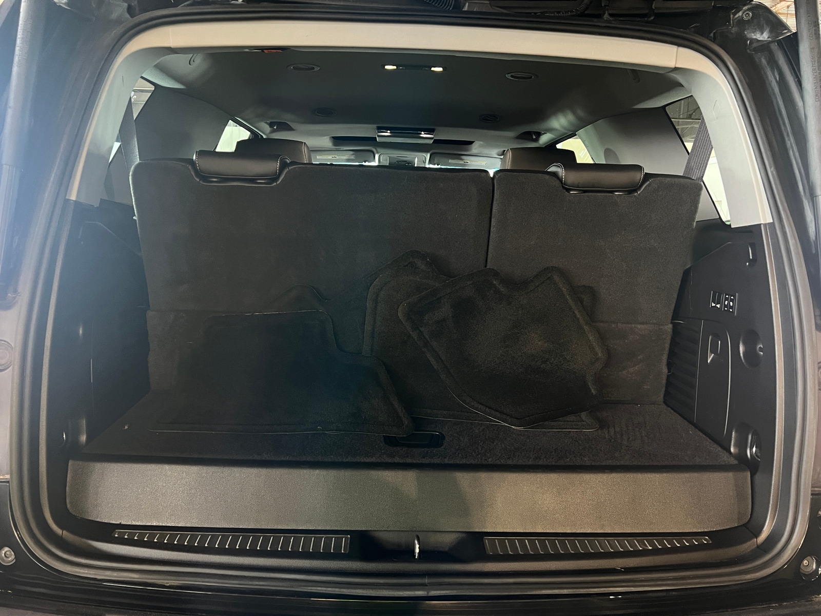 Thumbnail: 2016 Chevrolet Tahoe - 6