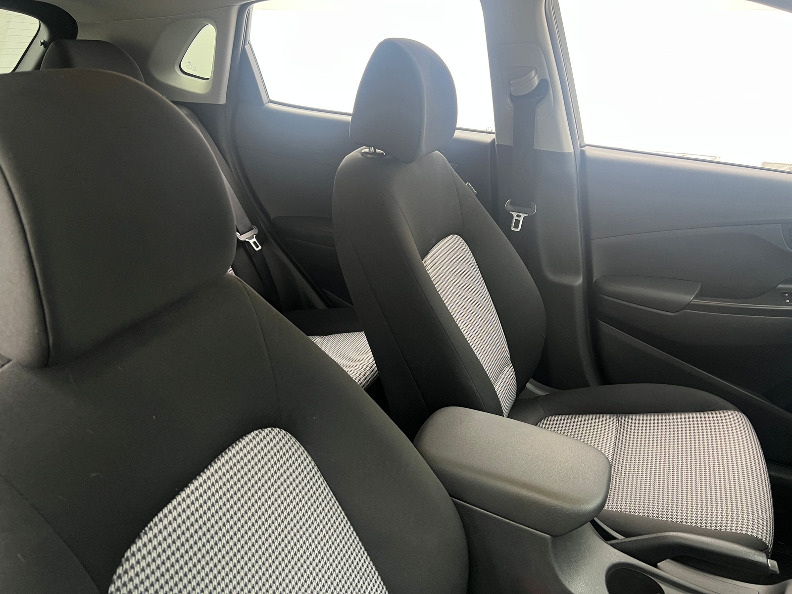 Thumbnail: 2021 Hyundai Kona - 2