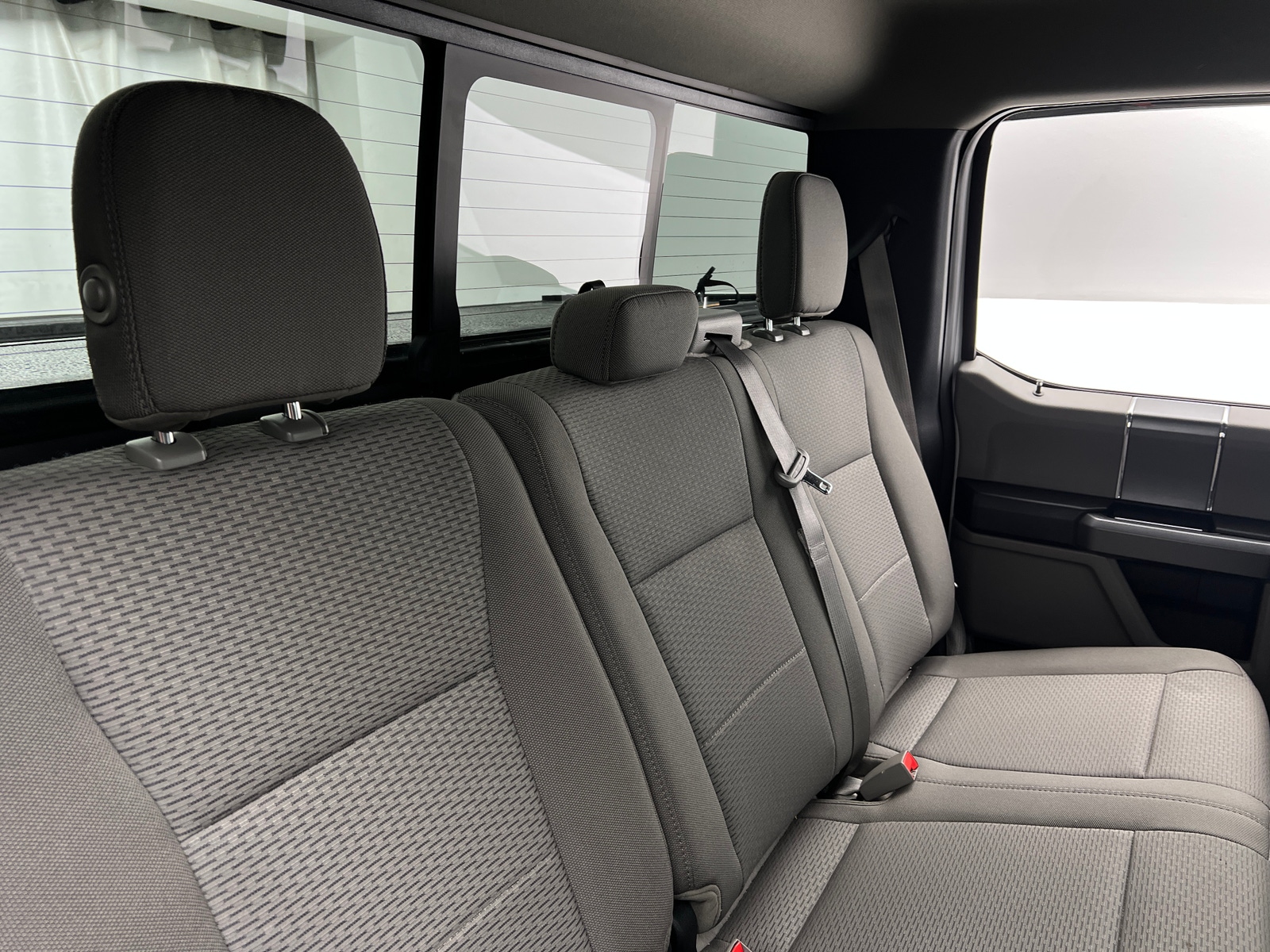Thumbnail: 2018 Ford Econoline - 6
