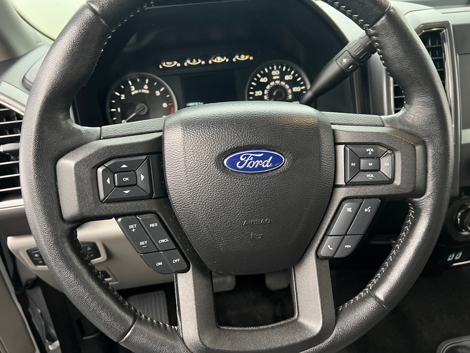 Thumbnail: 2018 Ford Econoline - 5