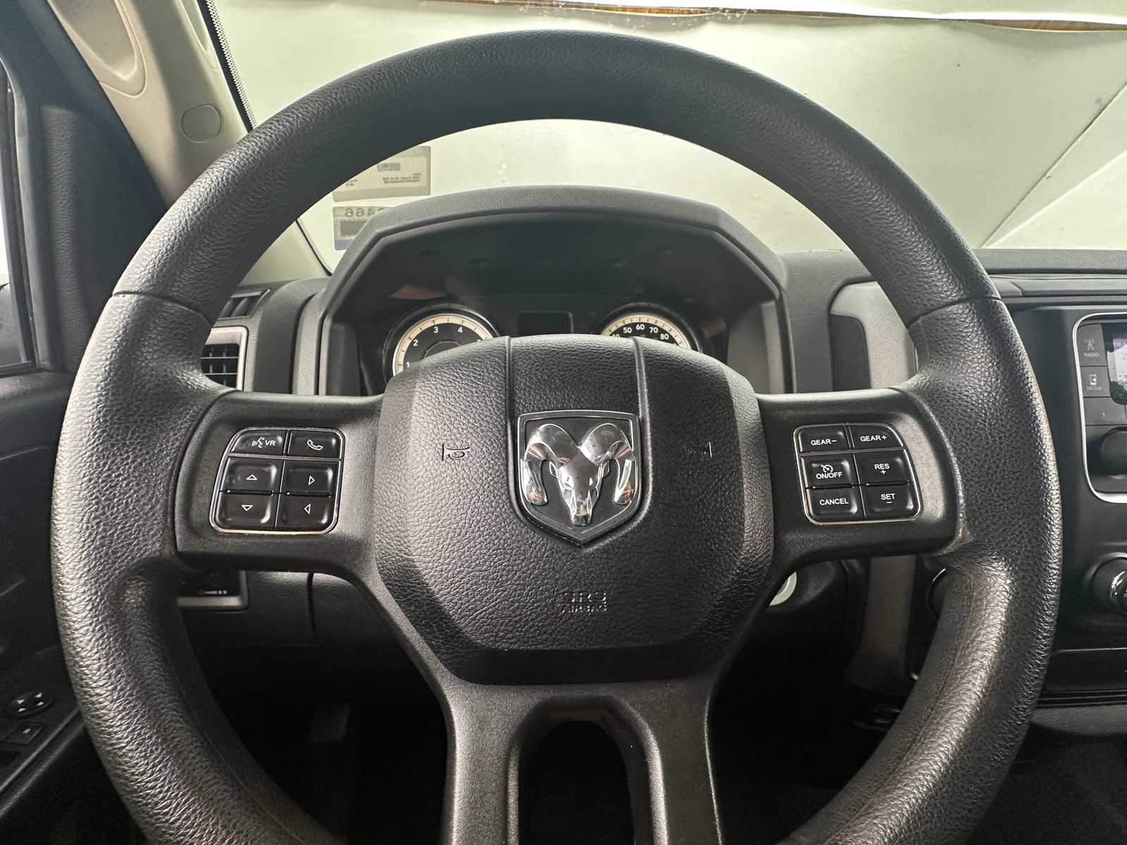 Thumbnail: 2019 RAM 1500 Classic - 5