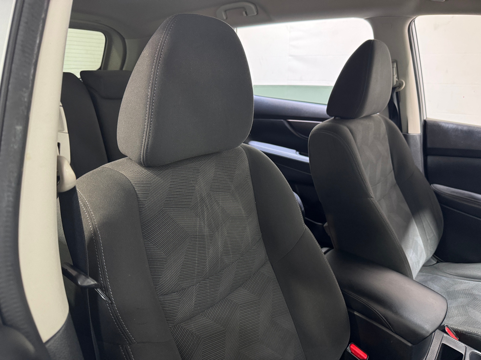 Thumbnail: 2016 Nissan Rogue - 2