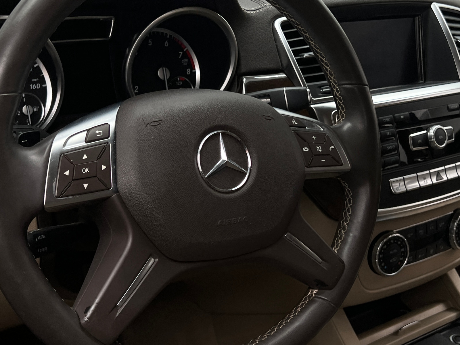 Thumbnail: 2014 Mercedes-Benz GL-Class - 4