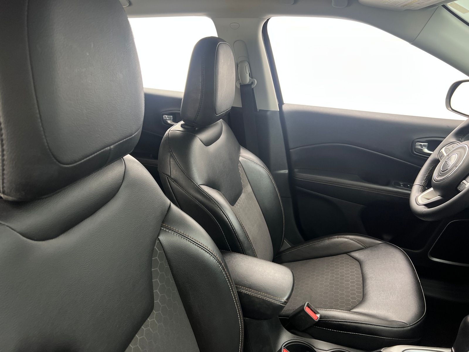 Thumbnail: 2018 Jeep Compass - 2