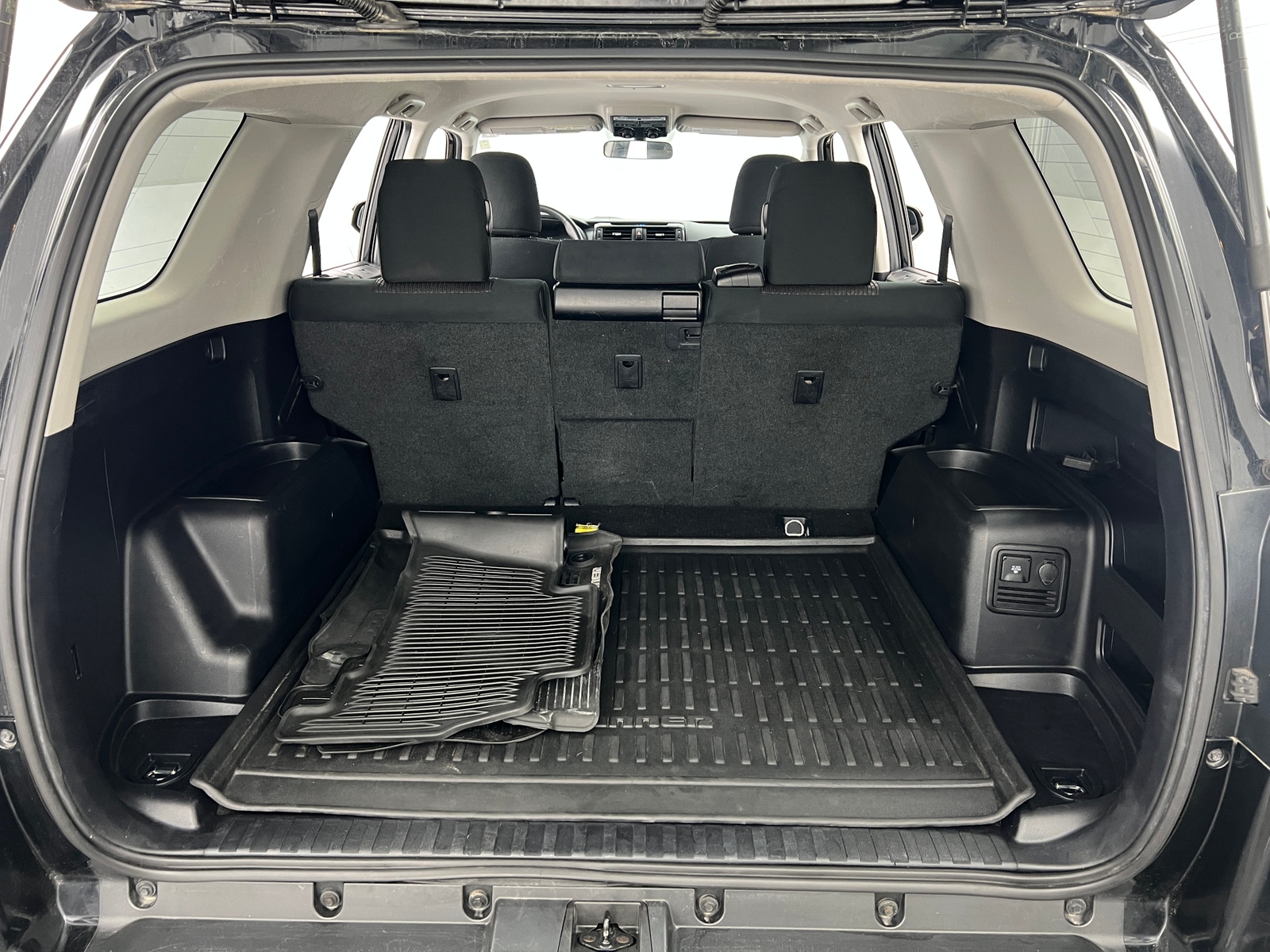 Thumbnail: 2019 Toyota 4Runner - 7