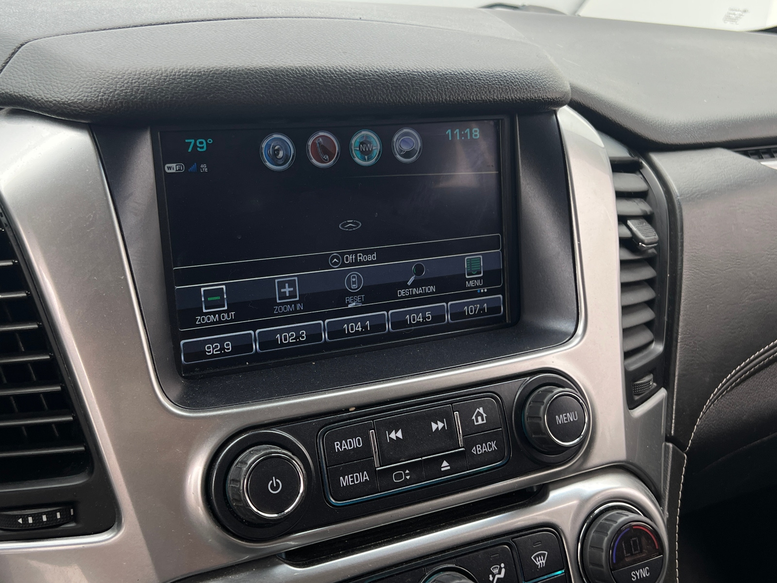 Thumbnail: 2020 Chevrolet Suburban - 3