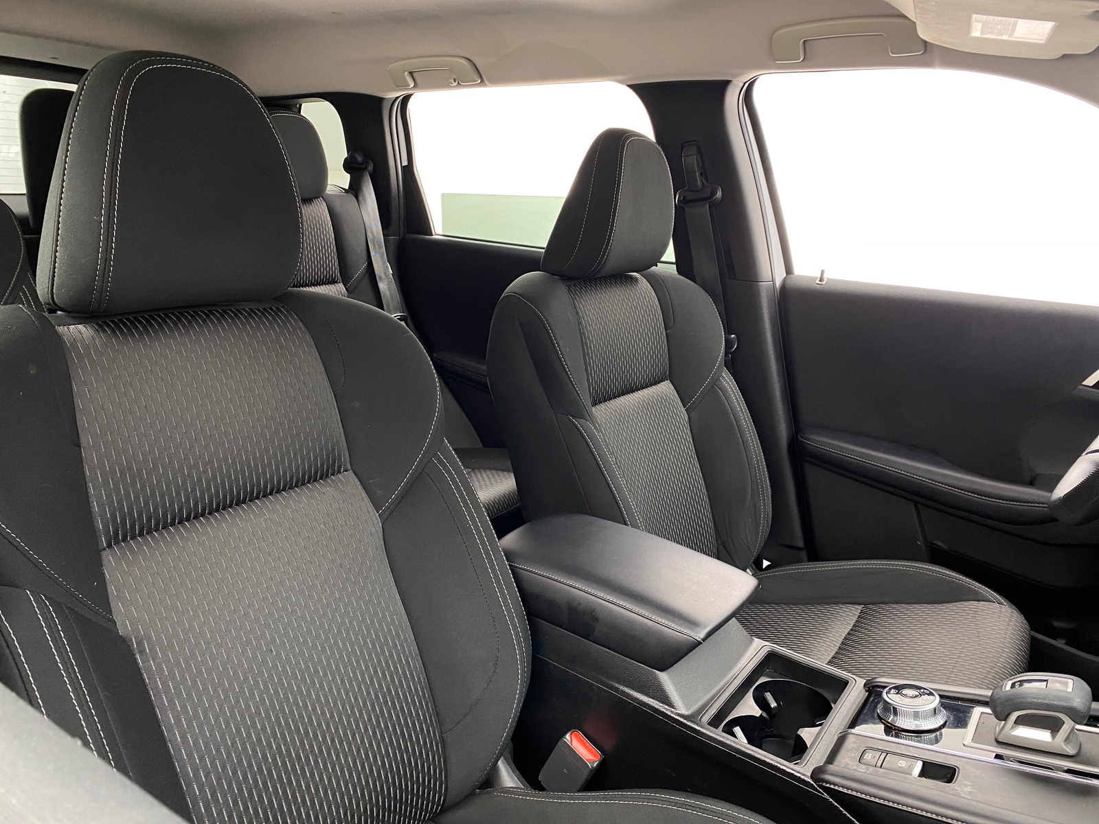 Thumbnail: 2022 Mitsubishi Outlander - 2