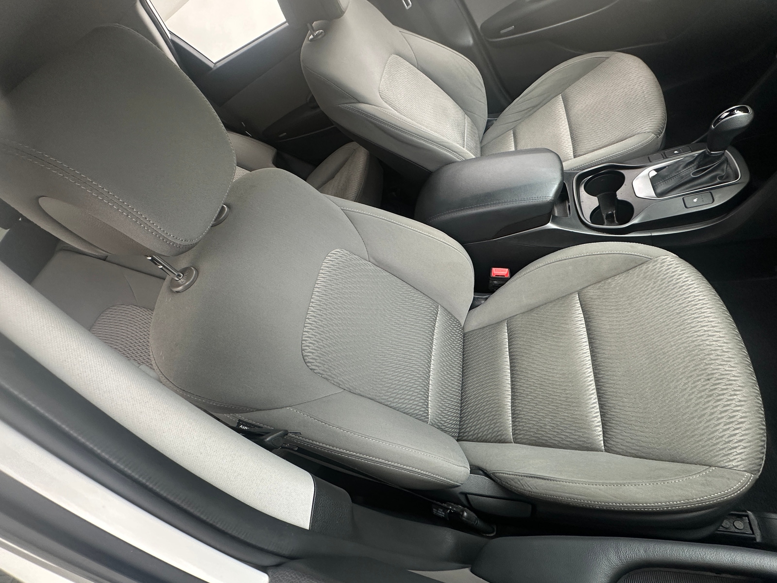 Thumbnail: 2015 Hyundai Santa Fe - 2