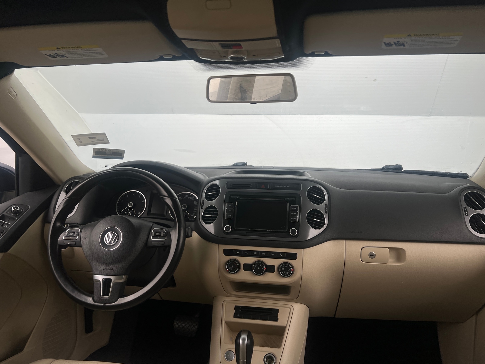 Thumbnail: 2015 Volkswagen Tiguan - 3