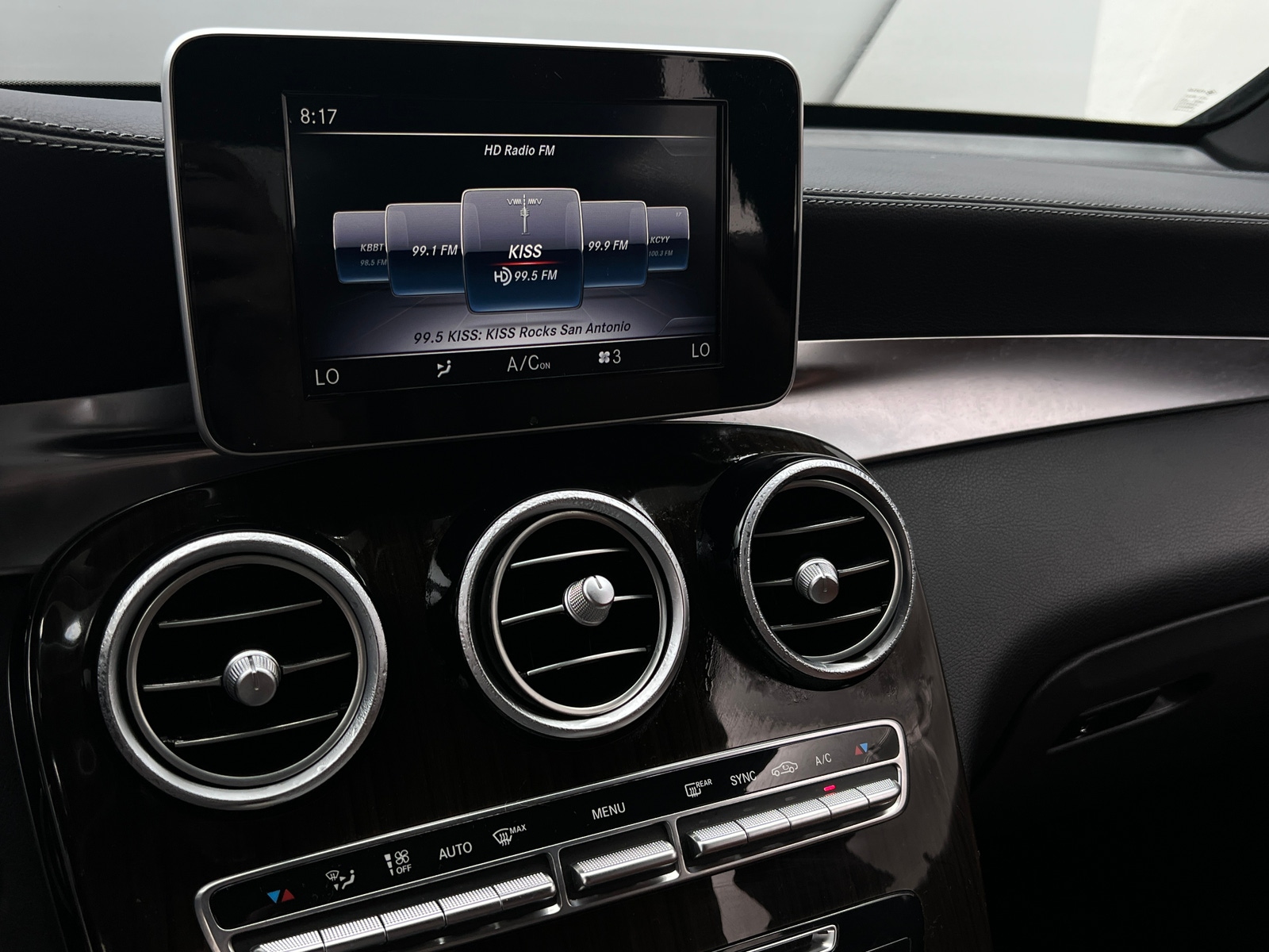 Thumbnail: 2019 Mercedes-Benz GLC - 3