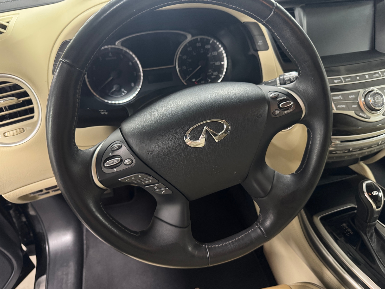 Thumbnail: 2019 INFINITI QX60 - 4